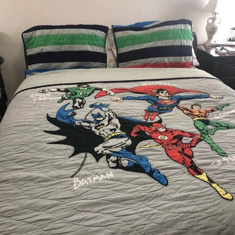 Pottery Barn Kids DC Comics Justice League SuperHero  (F/Q)Quilt & 4 Shams